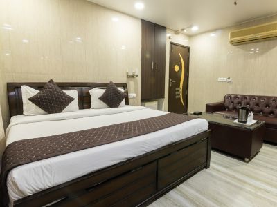deluxe-room1-sohy-residency