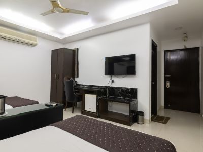 super-deluxe-sohy-residency (1)